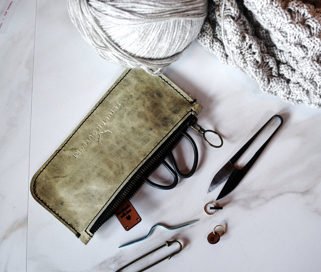 Lay Flat Notions Pouch
