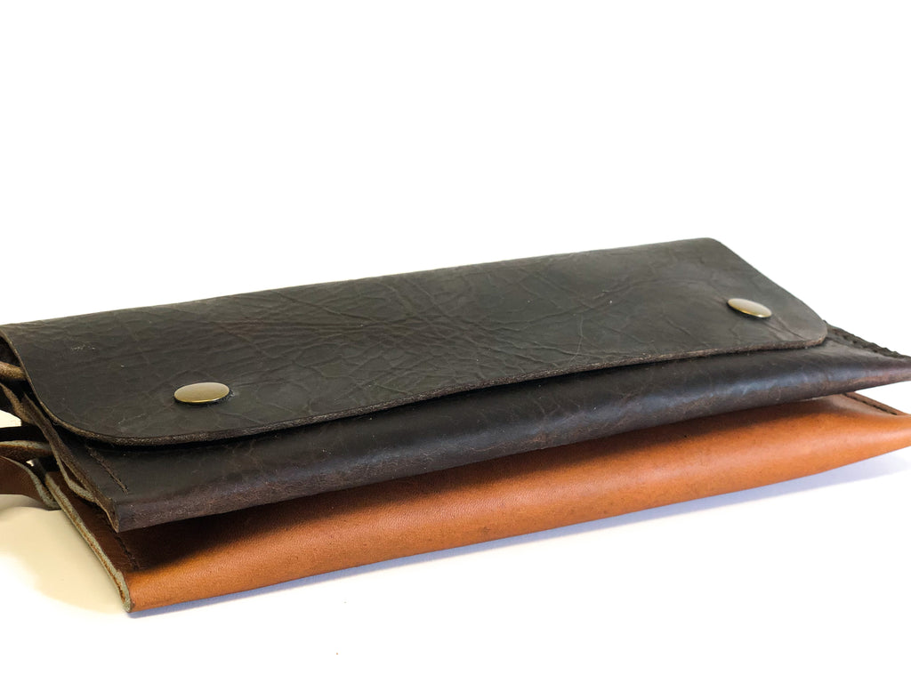 Essentials Clutch